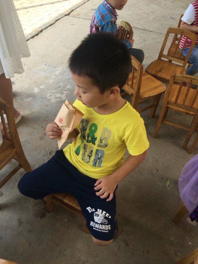 等着!我把你吃掉!