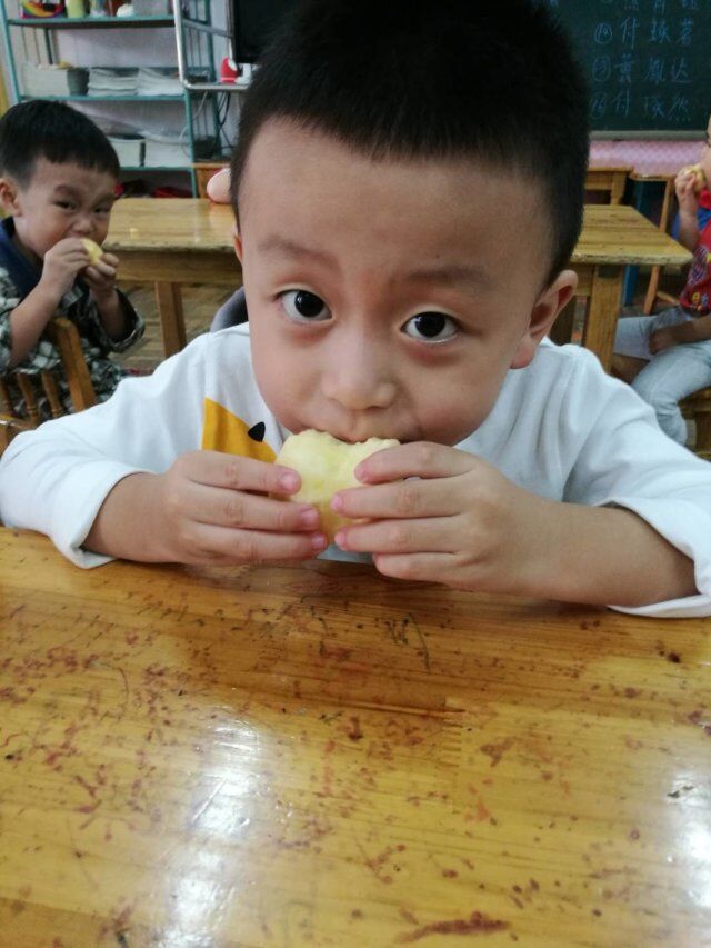 我爱吃苹果