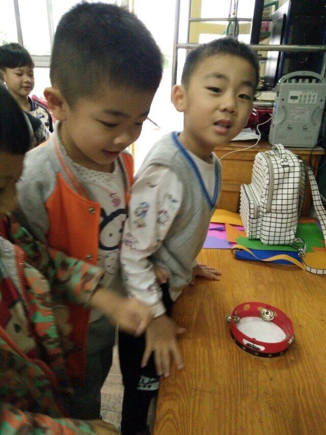 老师,我在抢答!