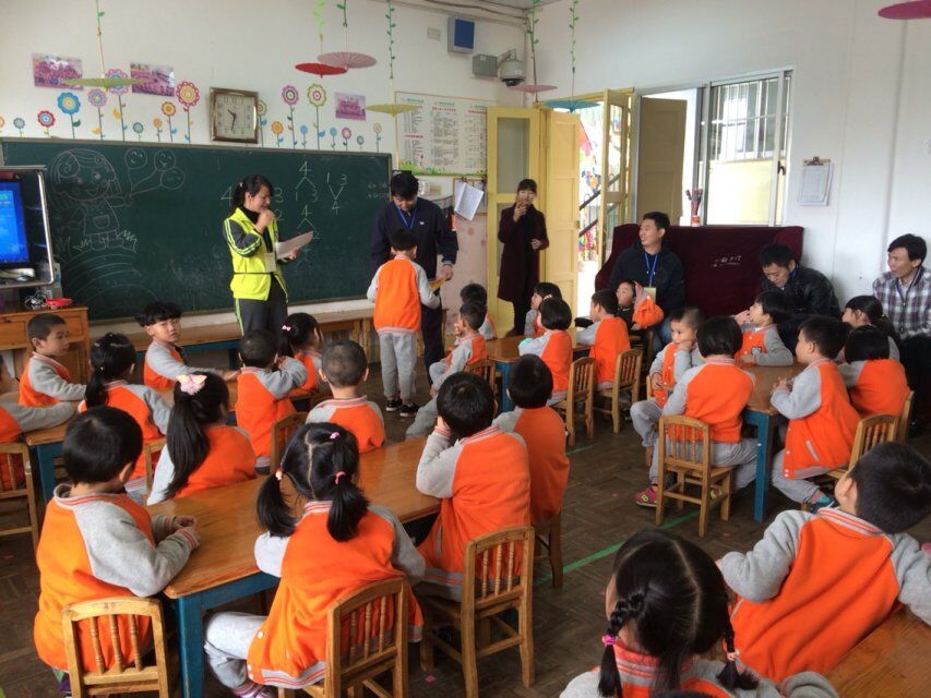 来!给您颁给您!